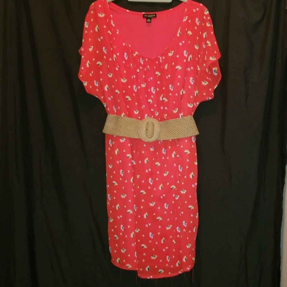 Lightweight, red/yellow flowers dress w/belt